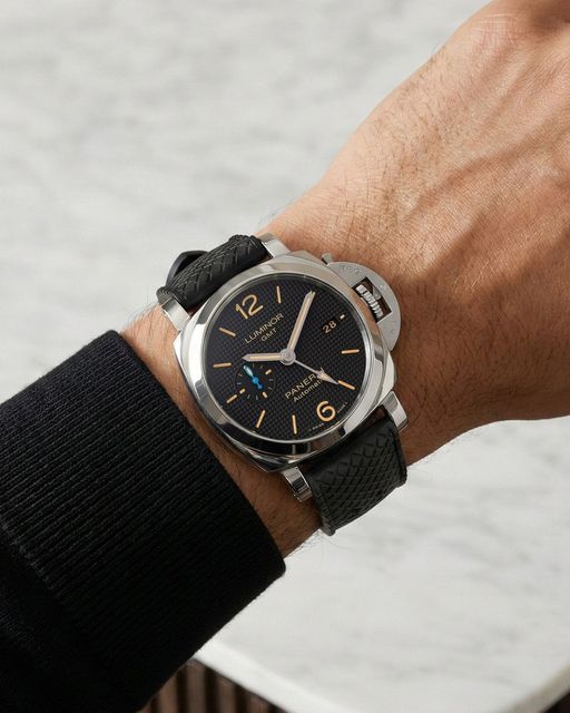 Panerai Luminor GMT PAM01535 Image 2